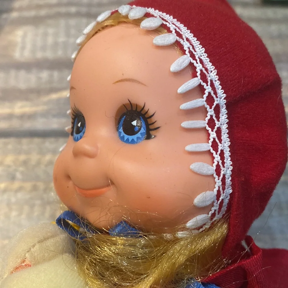 Mattel Vintage Little Red Riding Hood Story Beans 11” Doll - Picture 11 of 11